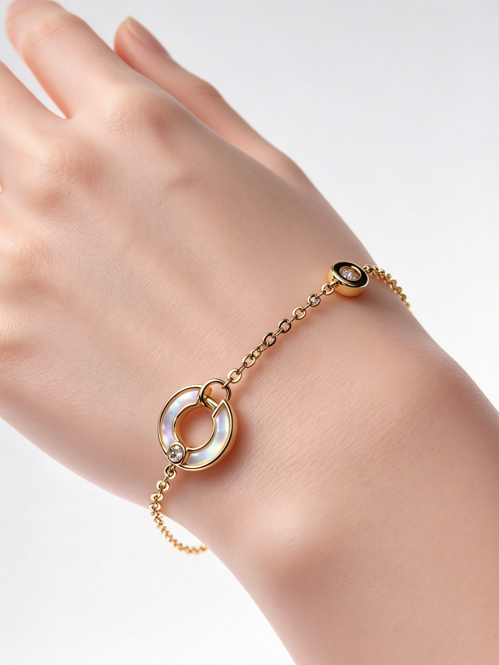 Circle MOP CZ Bracelet